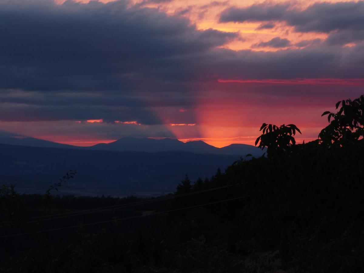 Le Vallon D'Armandine, Gite Ecologique Auvergne Saint-Hilaire  Екстер'єр фото